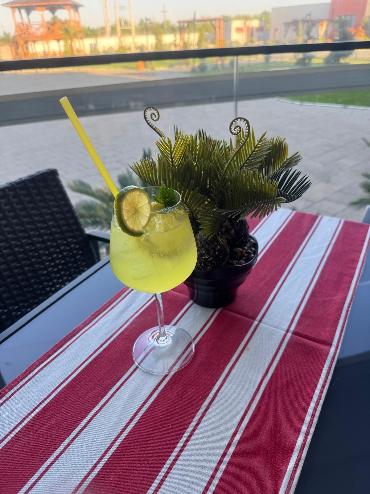 LIMONCELLO SPRITZ